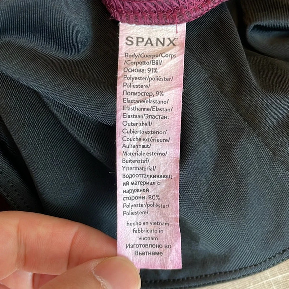 Spanx dark burgundy velvet leggings size large - Picture 6 of 6